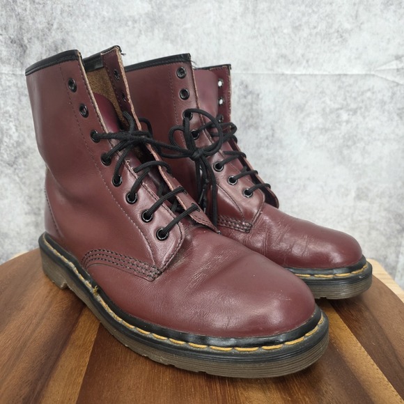 Dr Martens 1460 Boots Mens 9 Cherry Red Leather Moto Combat 8-Eye‎ England main image 9
